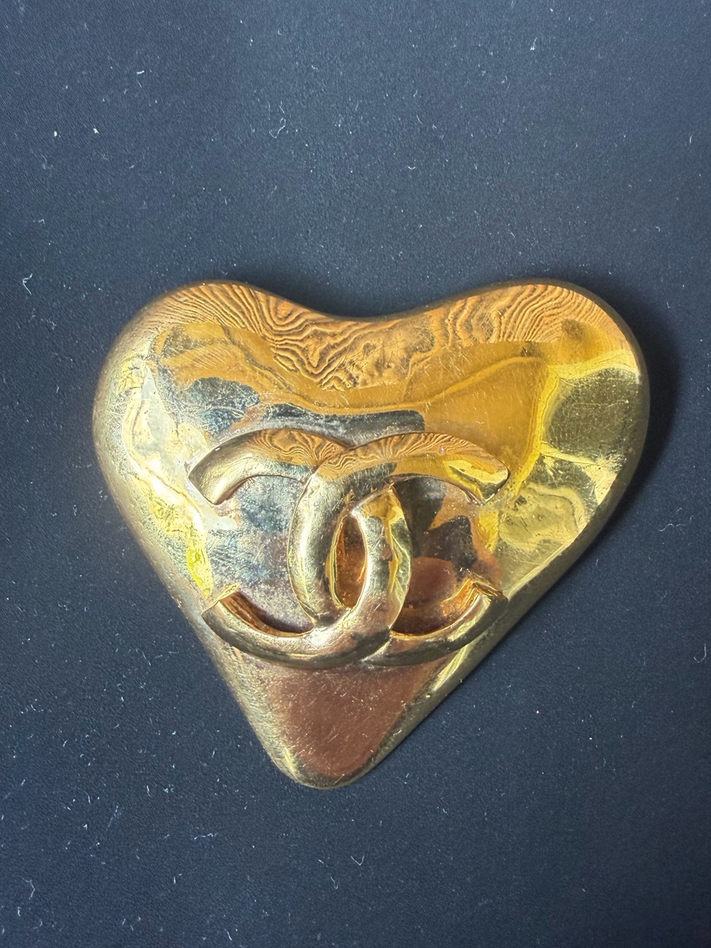 CHANEL heart brooch 1993